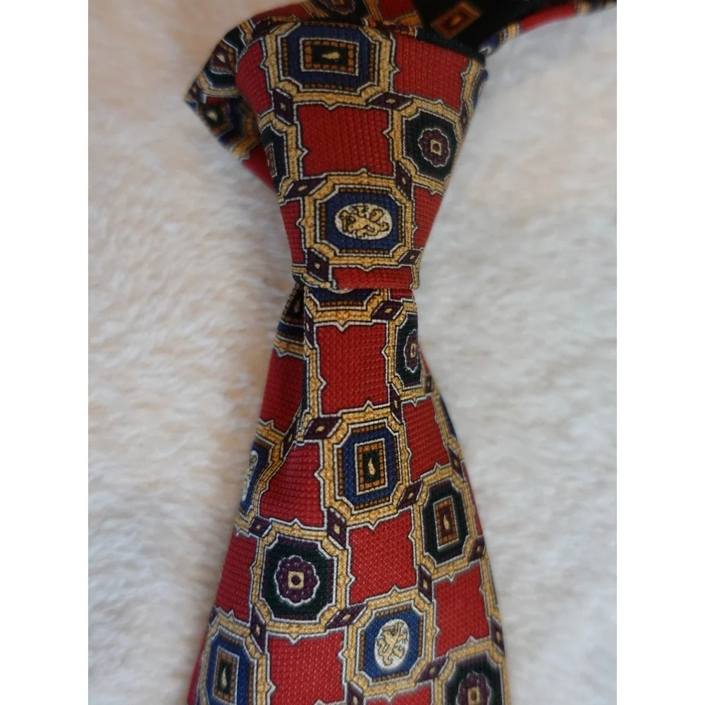 Vintage Tommy Hilfiger Tie Mens Italian Silk Made‎ in USA Crest Old Money Office